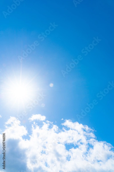 Fototapeta 爽やかな大空と太陽