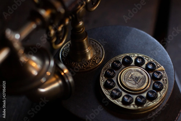 Obraz old telephone and clock