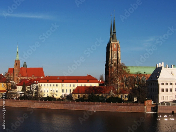 Fototapeta Picturesque view of the historic part of Wroclaw across the river. Poland