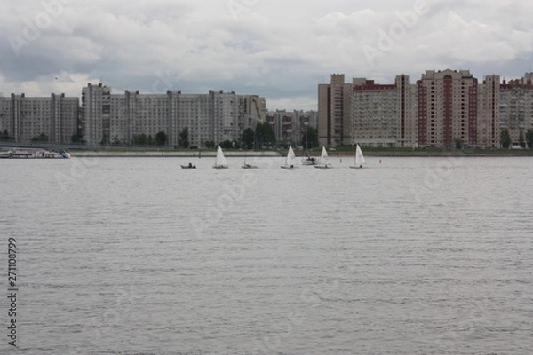 Fototapeta a view of the river, boats and buildings  