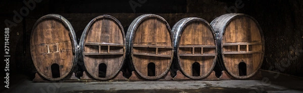 Obraz Alignement de tonneaux