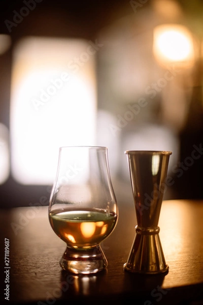 Obraz Glencairn whisky glass and jigger