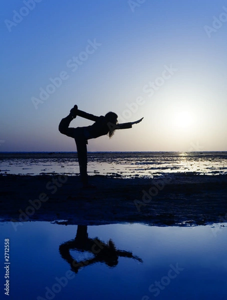 Obraz stretching on the beach