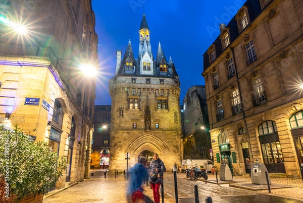Obraz Porte Cailhau at night in Bordeaux, France