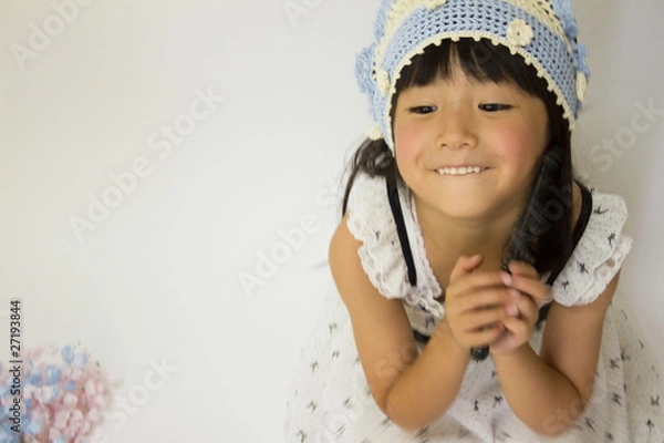 Obraz バブーシュカを被る女の子