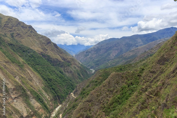 Fototapeta panoramic view over the lush rainforest on the inca trail, peru
