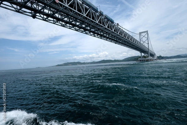 Fototapeta 鳴門海峡をまたぐ大鳴門橋
