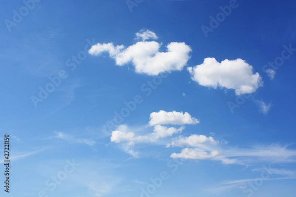 Fototapeta Himmel mit einigen Wolken