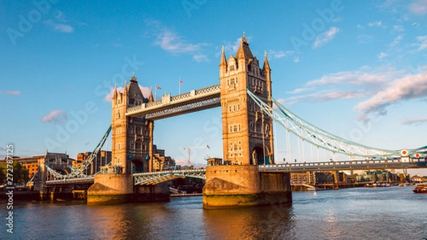 Obraz Tower Bridge in London illuminated by the setting sun