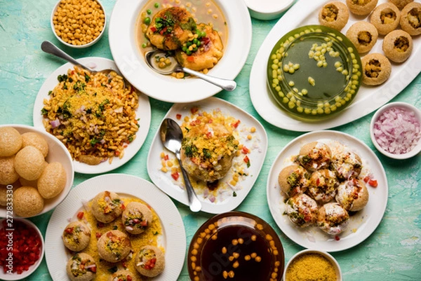 Obraz group of Bombay chat food includes golgappa/panipuri, bhel-puri, sev-poori, dahipuri, Ragda pattice, raj kachori etc. selective focus