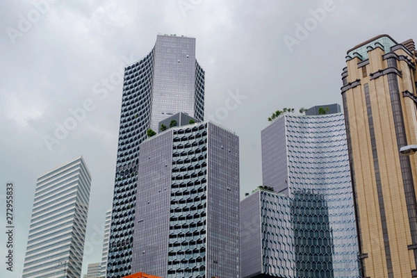 Obraz Tall buildings in Singapore Has a beautiful design And has a strange shape