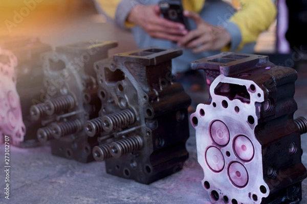 Obraz Technicians are repairing the machine.