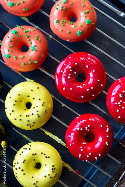 Fototapeta donuts in a glaze mix on  the deco and the trellis