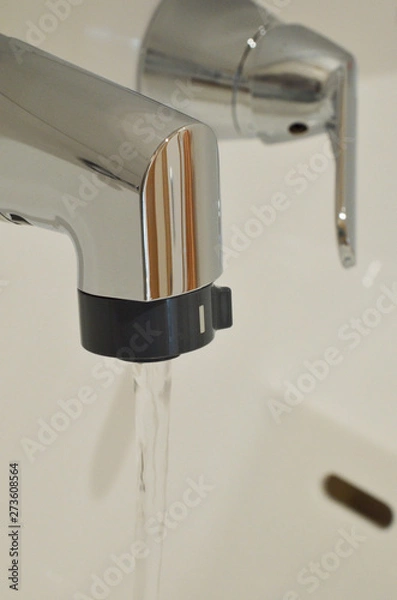 Fototapeta 洗面台と蛇口 1