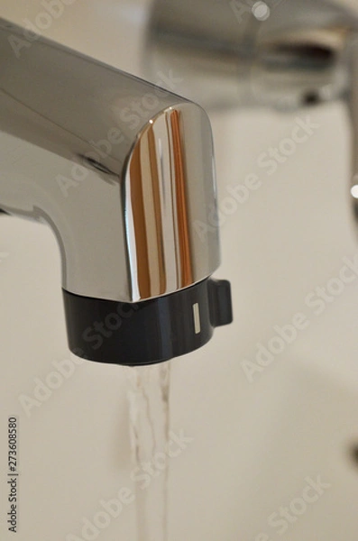 Fototapeta 洗面台と蛇口 2