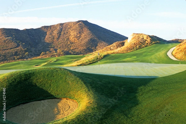 Obraz sand trap & dew covered green