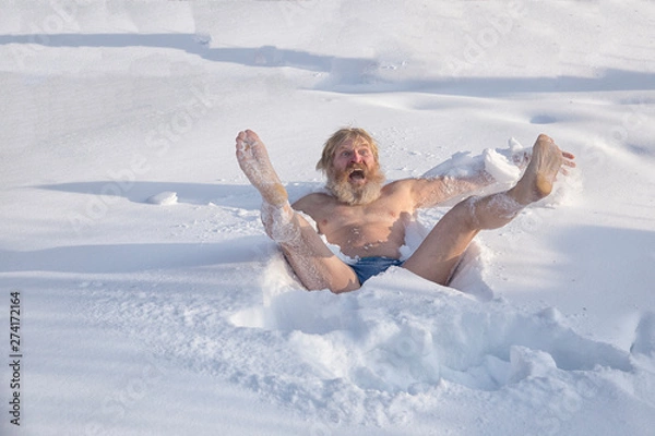 Fototapeta Bearded man, after bathing in the snow
