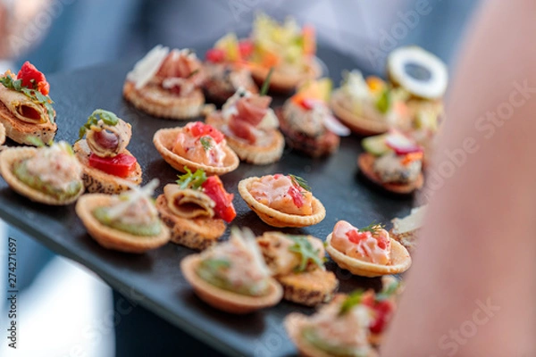 Obraz serving canapes