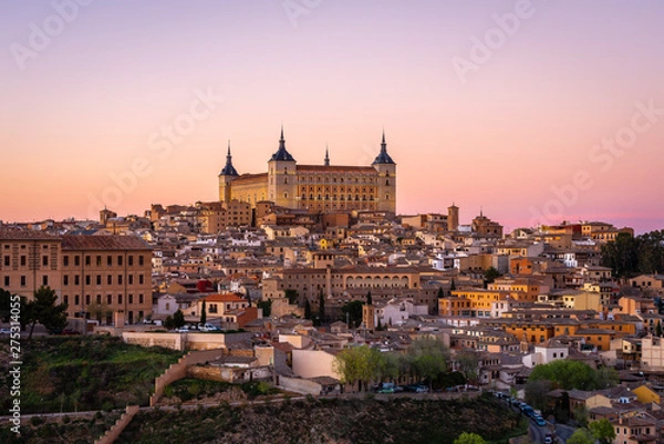 Obraz Panoramic view of Toledo with Alcazar castle at sunset, Castilla-La Mancha, Spain