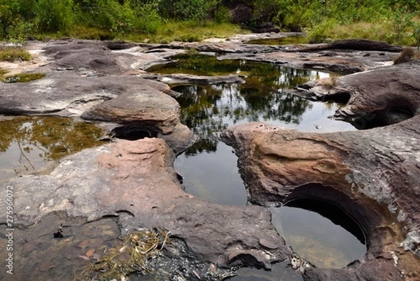 Obraz water flow in stone in nature