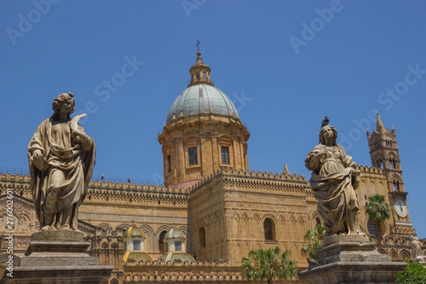 Obraz Wide view of the historical beautiful cathedral of Palermo Sicily, religious statues, Unesco medieval architecture and old dome