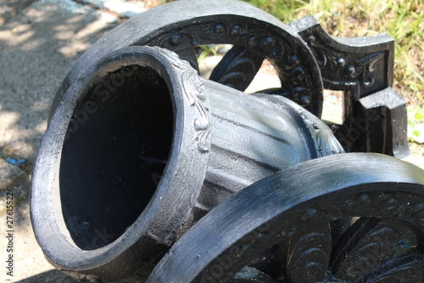 Fototapeta  A gun. Fragment of the monument