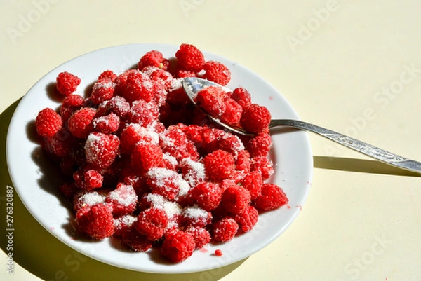 Obraz Raspberry with sugar