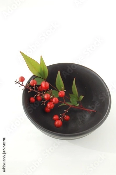 Obraz 黒い器と南天の実　