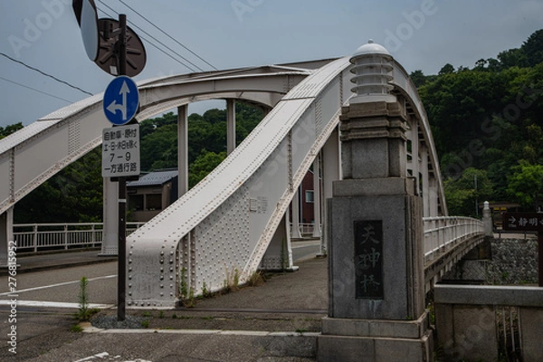 Fototapeta 古都の小さな鉄橋