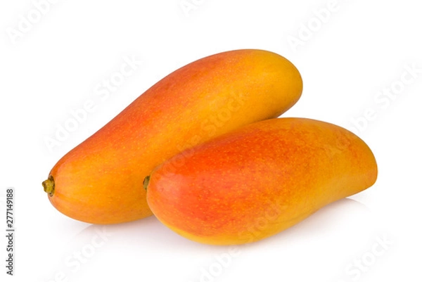Obraz ripe mango isolated on white background