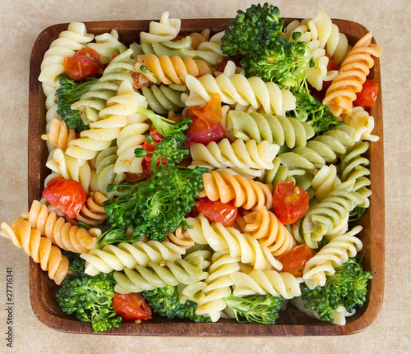 Obraz pasta salad and veggies