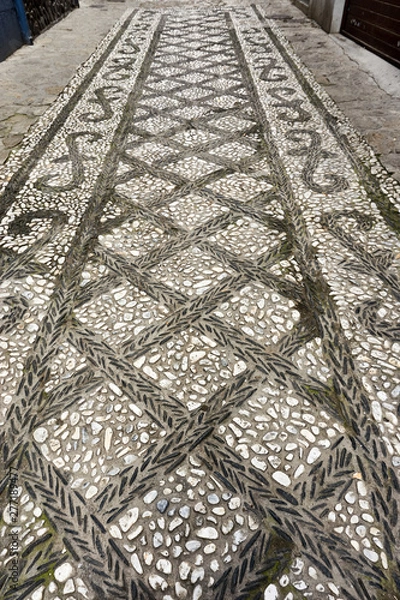Fototapeta paved floor with mosaic