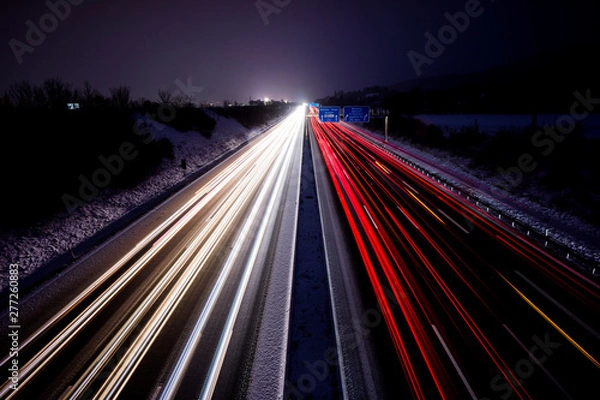 Obraz Freeway at night busy dynamic driving