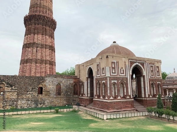 Obraz 世界遺産　インド　デリー　クゥトブミナール