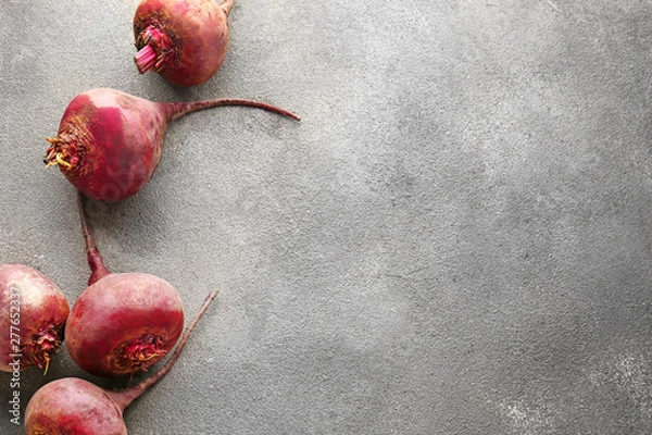 Fototapeta Fresh beet on grey background