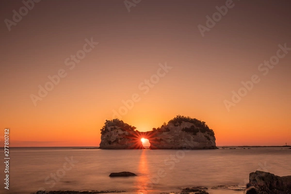 Obraz 和歌山県 円月島 夕日