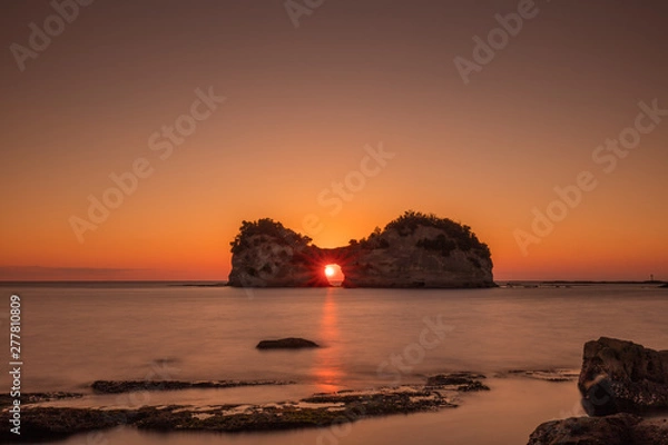 Obraz 和歌山県 円月島 夕日
