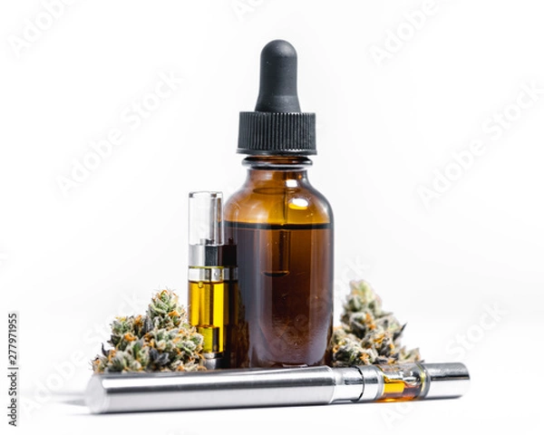 Fototapeta Fiolka z olejem konopnym i długopis Vape z marihuaną CBD do leczenia lub rekreacji