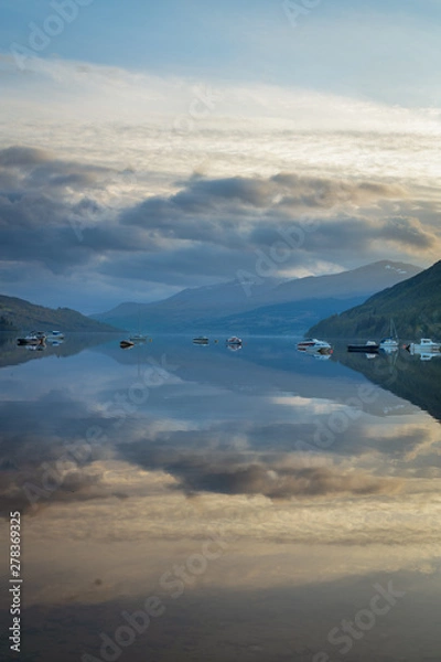 Obraz Mirrored Surface on Loch Tay