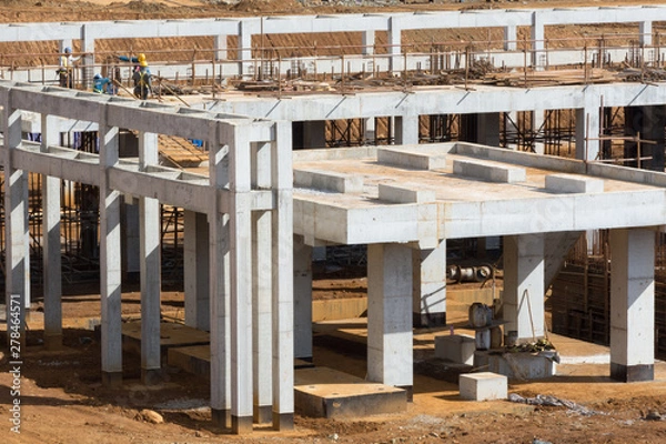 Obraz  building with columns construction site