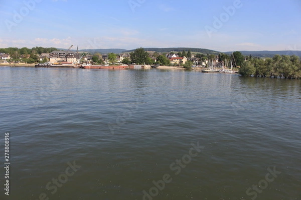 Obraz View on Walluf from Rhine river