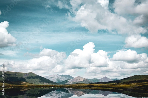 Obraz clouds over lake