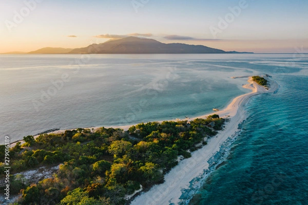 Obraz Epic aerial view of tropical island at sunset
