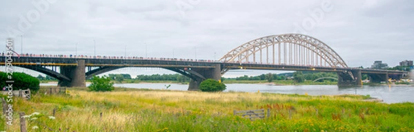 Fototapeta The Waalbridge during walking event