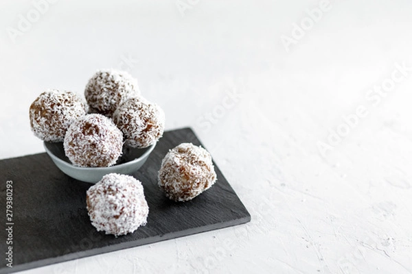 Obraz energy balls with coconut