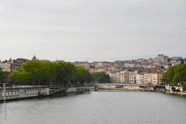 Fototapeta リヨンのローヌ川