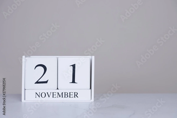 Fototapeta November Date Cube White Background