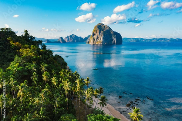 Obraz Widok z lotu ptaka Plaża Las Cabanas w El Nido, Palawan, Filipiny