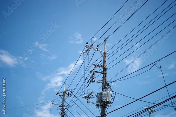 Obraz 青空・電信柱・送電・インフラ