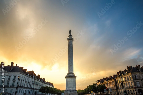 Fototapeta France, Loire Atlantique, Nantes, place Marechal Foch, statue of Louis XVI on a column at Sunset